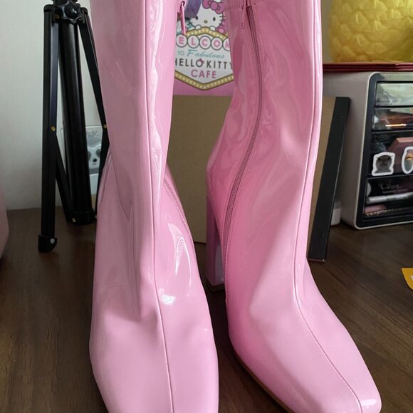 Steve Madden Pink Patent Boots - Size 7.5 - Lynden Boots - Picture 4 of 4